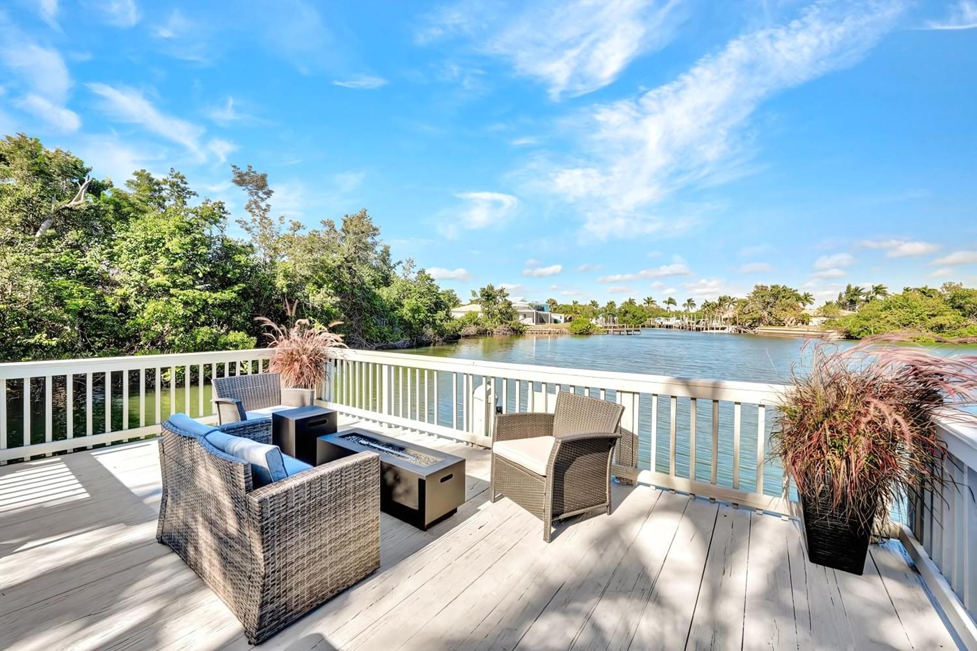 Waterfront - Isles Of Capri - Island Retreat - Marco Island - Naples Apartment Ngoại thất bức ảnh